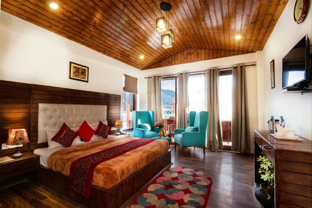 The Spruce Mansion Hotel Manali  Exterior photo